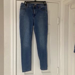 Free people jeans worn once! Great condition and stretch.